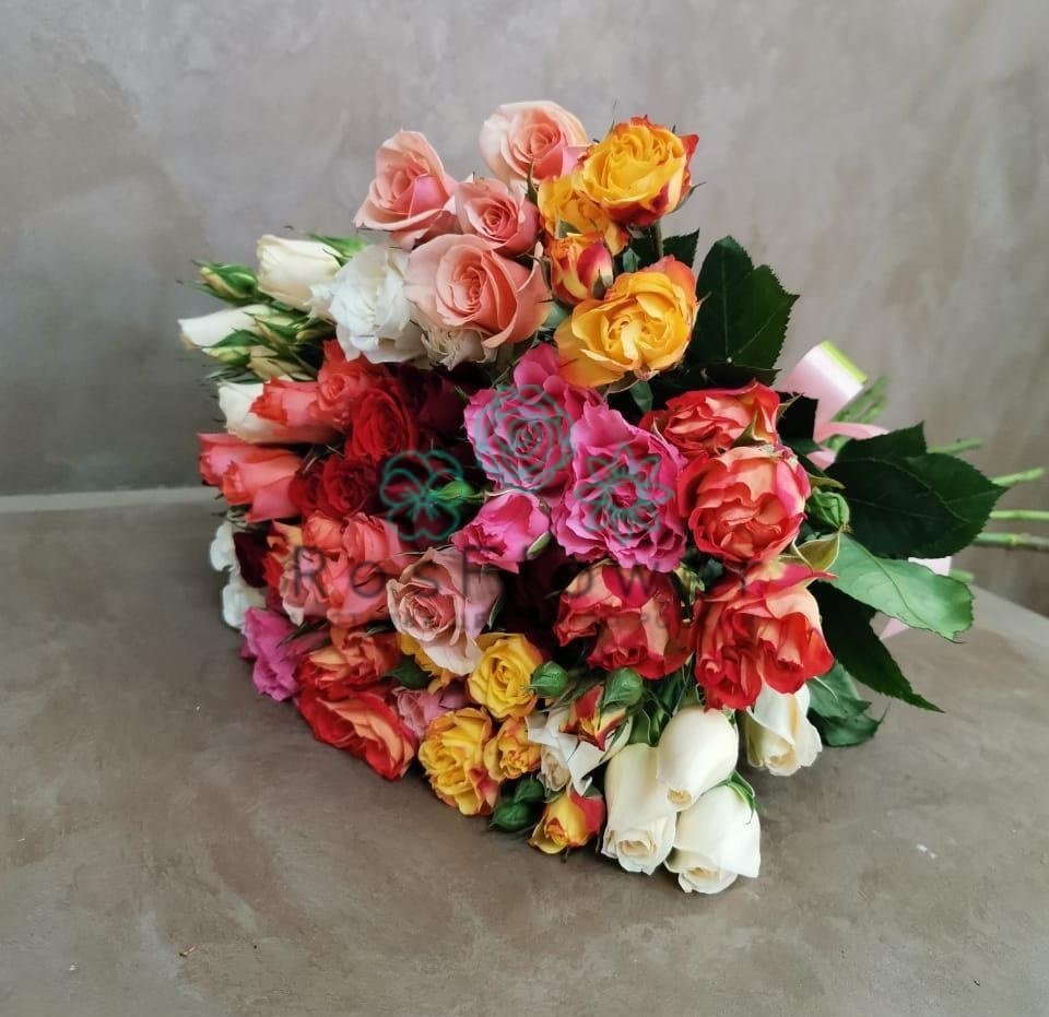 Букет цветов из: Розы в Хотеичи