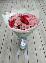 Букет цветов из:  Альстромерии в Хотеичи