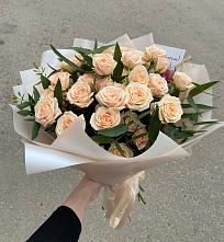 Букет Кремовые розы Латте в Хотеичи