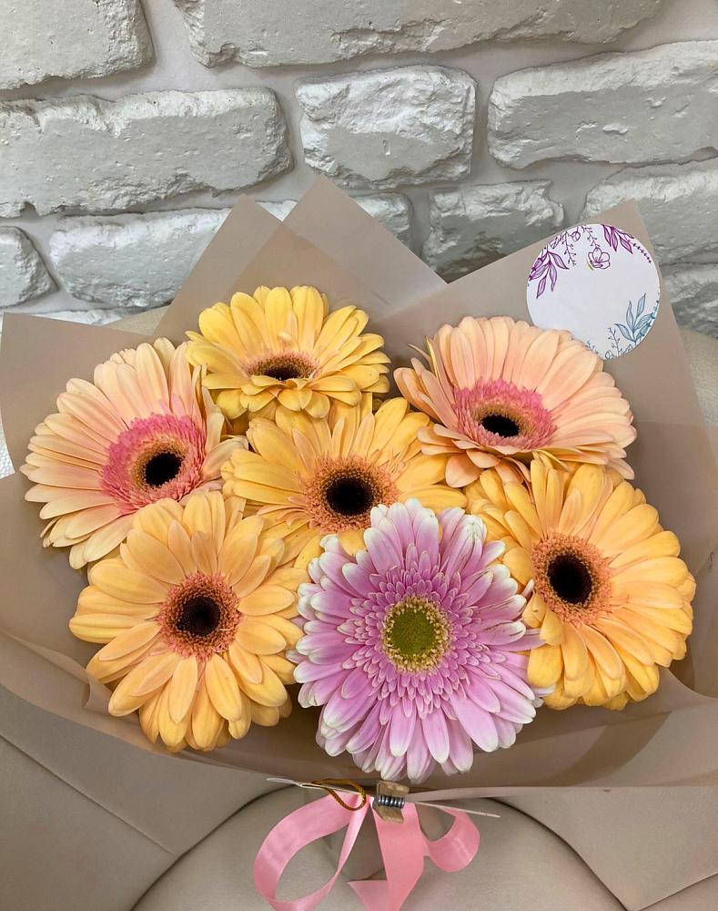 Букет цветов из: Герберы в Хотеичи