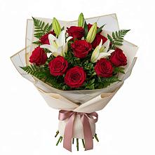 Букет цветов из:  Лилии и Розы в Хотеичи