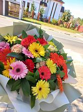 Букет цветов из:  Герберы #REPLACE_PRED# Хотеичи