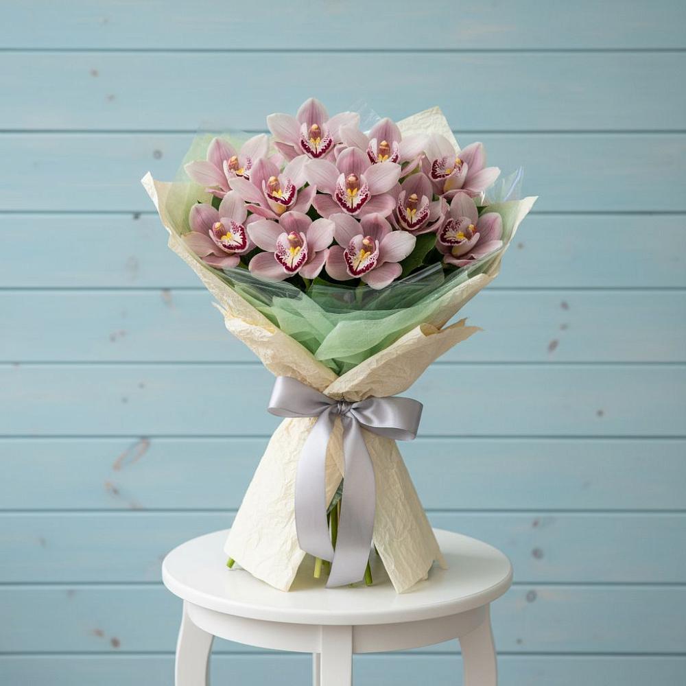 Букет цветов из: Орхидеи и Розы в Хотеичи