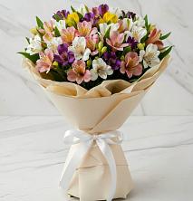 Букет цветов из:  Альстромерии в Хотеичи