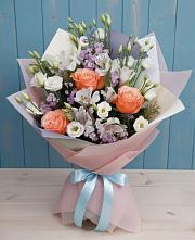Букет цветов из:  Лизиантусы, Розы, Альстромерии и Гипсофила в Хотеичи
