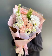 Букет цветов из:  Хризантемы и Розы в Хотеичи