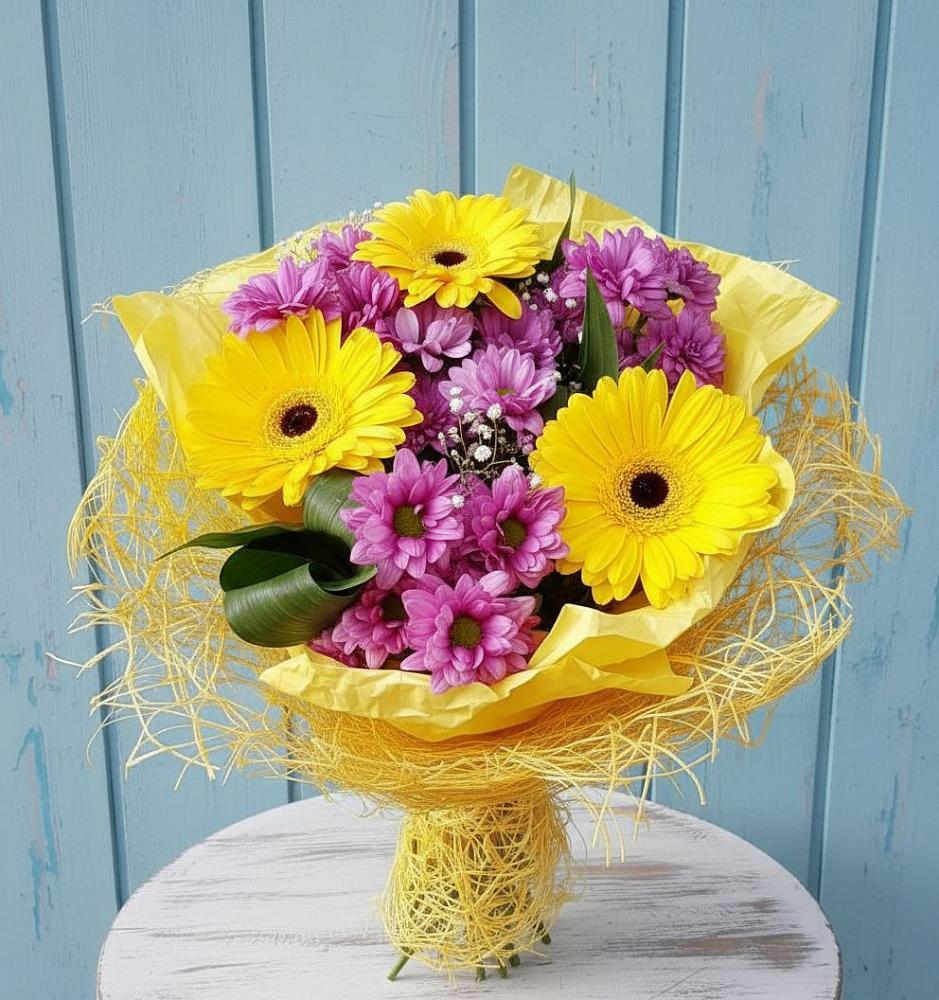 Букет цветов из: Хризантемы и Герберы в Хотеичи