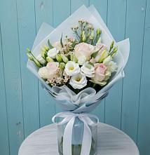 Букет цветов из:  Розы и Лизиантусы в Хотеичи